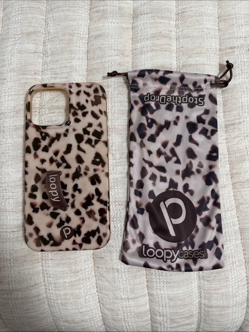 Loopy Case Blonde Tortoise iPhone 16 pro max- Righty